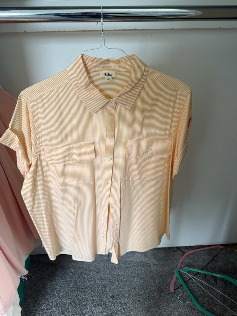 A.n.a Women’s Short Sleeve Button Down Shirt Orange white Stripe size XL
